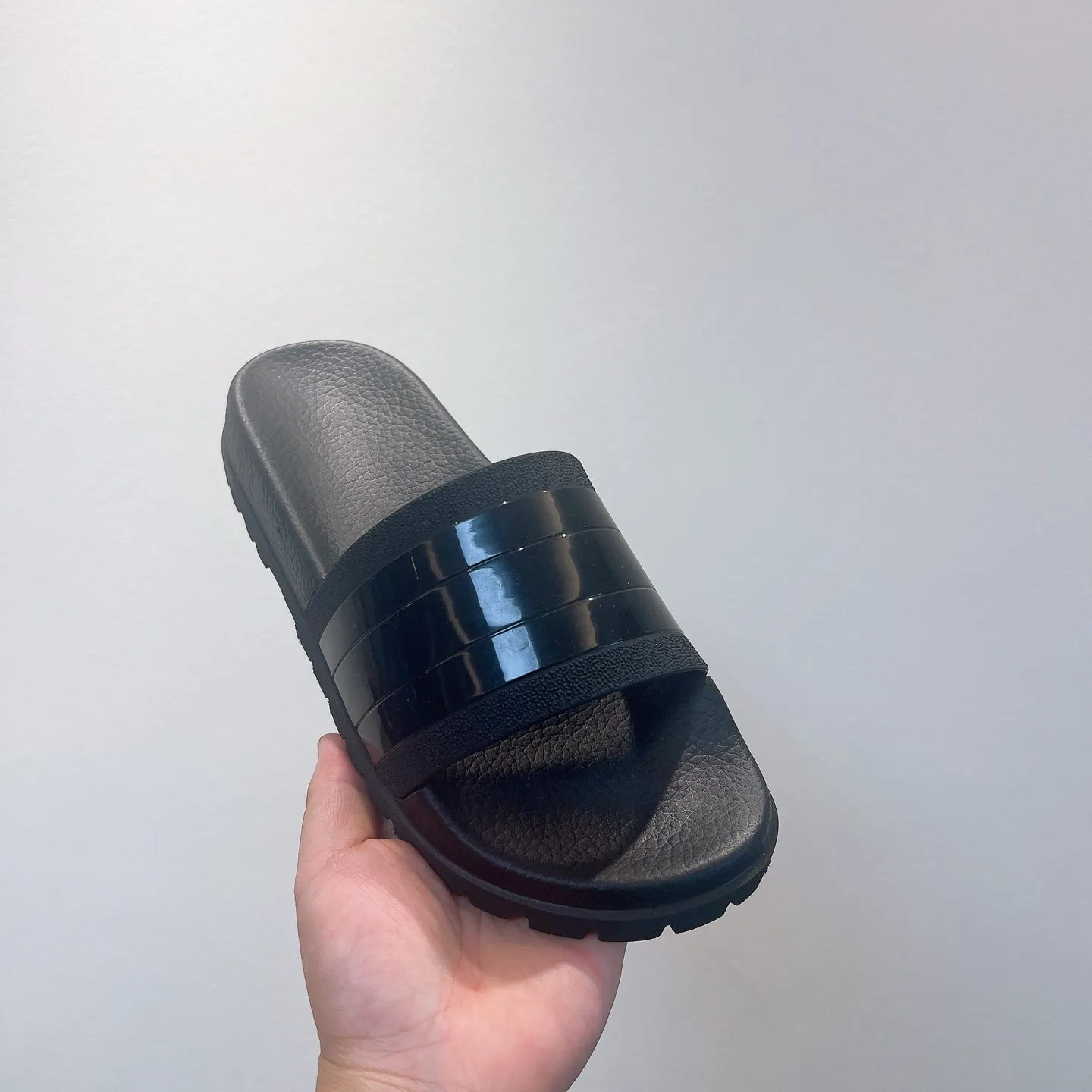 Men's Men's Shoes 130🐮🐮Gucci Gucci Slippers Gucci 2024 latest beach sandals slippers Original molding double G LOGO Original molding consistent Outsole: Men's Men's Shoes u double-layer outsole Size: 35-46